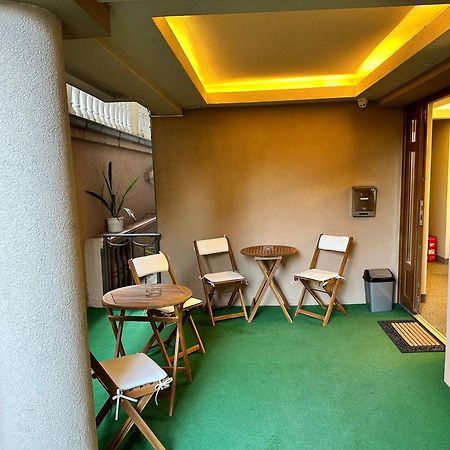 Central Hotel-บุดวา ภายนอก รูปภาพ