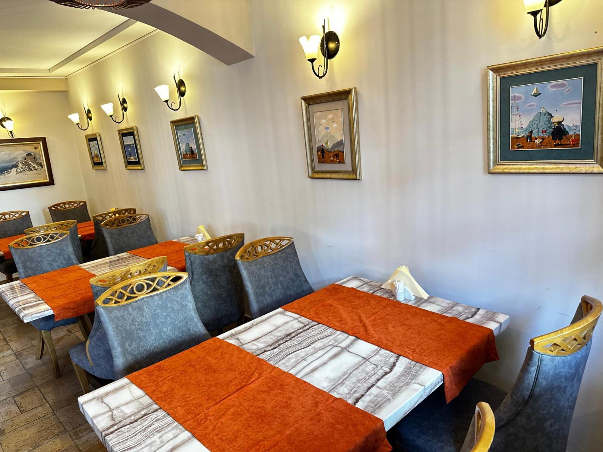 Central Hotel-บุดวา ภายนอก รูปภาพ